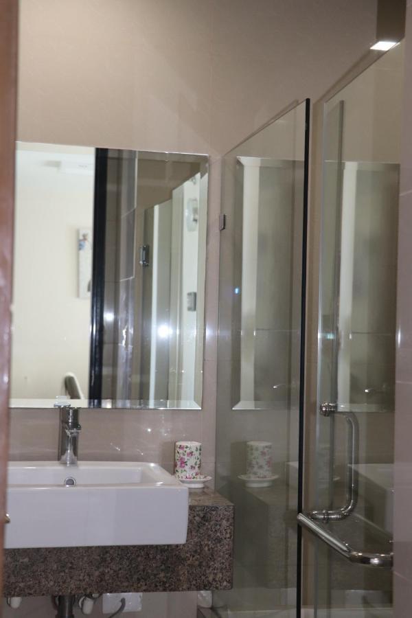 Condo-Mactan Newtown Μακτάν Εξωτερικό φωτογραφία
